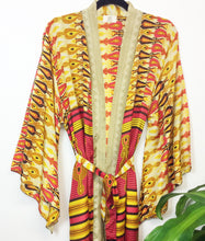 Load image into Gallery viewer, Vintage Sari Kimono Short