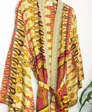 Load image into Gallery viewer, Vintage Sari Kimono Short