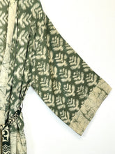 Load image into Gallery viewer, Vintage Sari Kimono Long