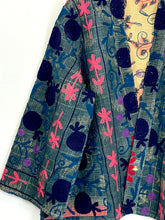 Load image into Gallery viewer, Kantha Suzani Coat