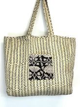 Load image into Gallery viewer, Blockprint Quilted Bag