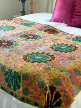Load image into Gallery viewer, SUZANI Kantha