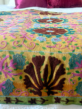 Load image into Gallery viewer, SUZANI Kantha