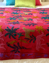 Load image into Gallery viewer, SUZANI Kantha