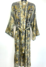 Load image into Gallery viewer, Vintage Sari Kimono Long
