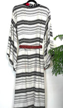 Load image into Gallery viewer, Vintage Sari Kimono Long