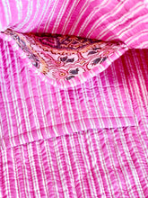 Load image into Gallery viewer, Blockprint Quilted Bag