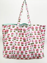 Load image into Gallery viewer, Blockprint Quilted Bag