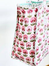 Load image into Gallery viewer, Blockprint Quilted Bag