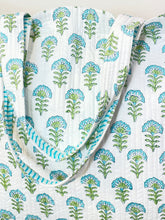 Load image into Gallery viewer, Blockprint Quilted Bag