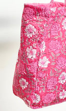 Load image into Gallery viewer, Blockprint Quilted Bag
