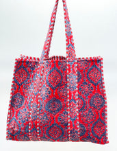 Load image into Gallery viewer, Velvet Quilted Bag