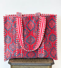Load image into Gallery viewer, Velvet Quilted Bag