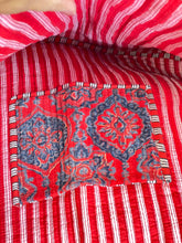 Load image into Gallery viewer, Velvet Quilted Bag