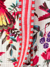 Load image into Gallery viewer, Velvet Quilted Bag