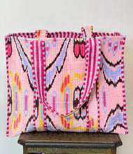 Load image into Gallery viewer, Velvet Quilted Bag