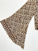 Load image into Gallery viewer, Wrap Up Top