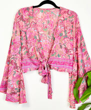 Load image into Gallery viewer, Wrap Up Top