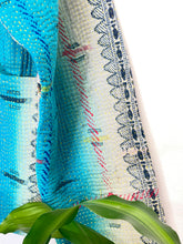 Load image into Gallery viewer, Kantha Jacket Short S/M