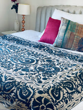 Load image into Gallery viewer, SUZANI Throw