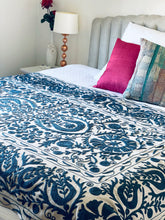 Load image into Gallery viewer, SUZANI Throw