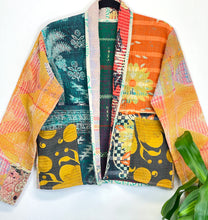 Load image into Gallery viewer, Kantha Jacket Short M/L