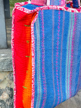 Load image into Gallery viewer, Sari Kantha Tote Bag