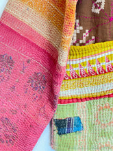 Load image into Gallery viewer, Kantha Jacket Short M/L