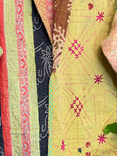 Load image into Gallery viewer, Kantha Jacket Short M/L