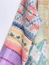 Load image into Gallery viewer, Kantha Jacket Short M/L