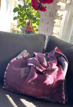 Load image into Gallery viewer, Sari Kantha Tote Bag