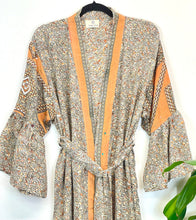 Load image into Gallery viewer, Vintage Sari Kimonop Long