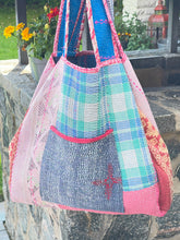 Load image into Gallery viewer, Sari Kantha Tote Bag