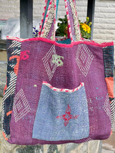 Load image into Gallery viewer, Sari Kantha Tote Bag