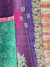 Load image into Gallery viewer, Sari Kantha Tote Bag