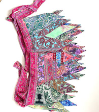 Load image into Gallery viewer, Sari Bunting