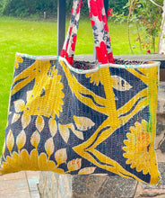 Load image into Gallery viewer, Kantha Shopping Big Bag