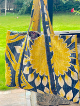 Load image into Gallery viewer, Kantha Shopping Big Bag