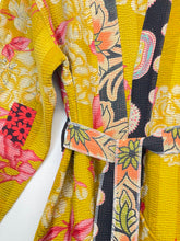 Load image into Gallery viewer, Vintage Kantha Jacket