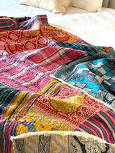 Load image into Gallery viewer, Vintage Sari Kantha Qult