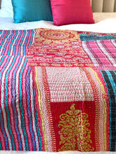 Load image into Gallery viewer, Vintage Sari Kantha Qult