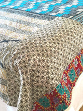 Load image into Gallery viewer, Vintage Sari Kantha Qult