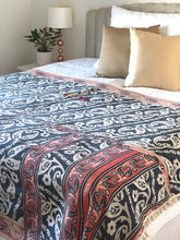 Load image into Gallery viewer, Vintage Sari Kantha Blanket