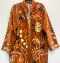 Load image into Gallery viewer, Velvet Suzani Long Jacket