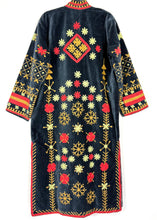 Load image into Gallery viewer, Velvet Suzani Long Jacket
