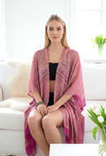 Load image into Gallery viewer, Floral Kimono Duster