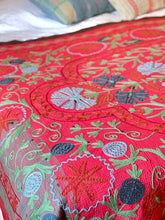 Load image into Gallery viewer, SUZANI Kantha