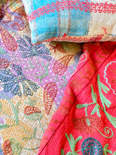 Load image into Gallery viewer, SUZANI Kantha