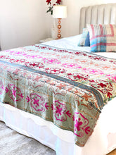 Load image into Gallery viewer, SUZANI Kantha