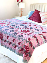 Load image into Gallery viewer, SUZANI Kantha